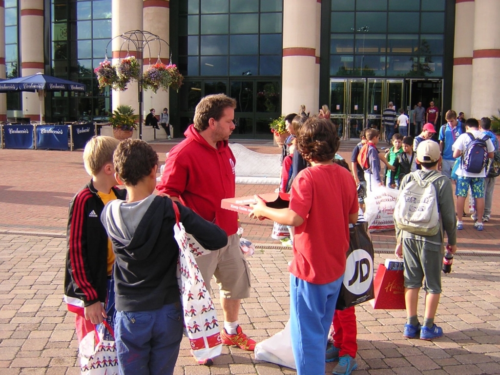 Village Camps International Summer Camp England 2024-07-27 https://www.villagecamps.com/journals_admin/images/1410-1054-DSCN0488 (1).jpg